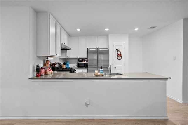 1118 Demeter Dr, Portland, TX 78374