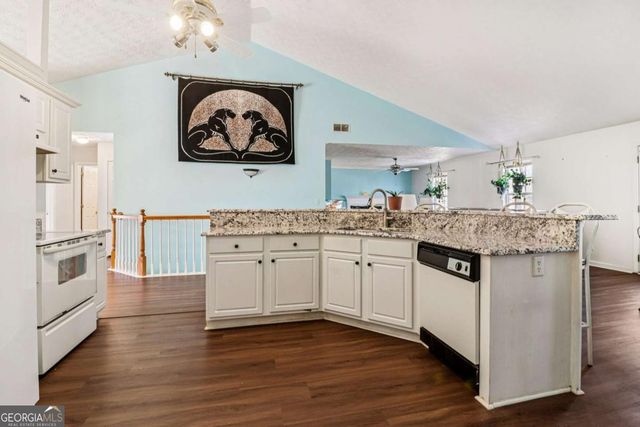 6233 Compass Drive, Flowery Branch, GA 30542