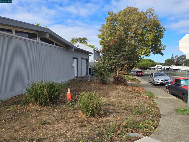 467 Baywood Dr, Vallejo, CA 94591