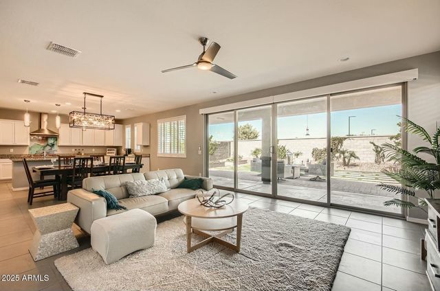 16064 W SOFT WIND Drive, Surprise, AZ 85387