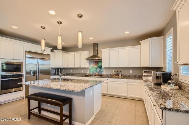 16064 W SOFT WIND Drive, Surprise, AZ 85387