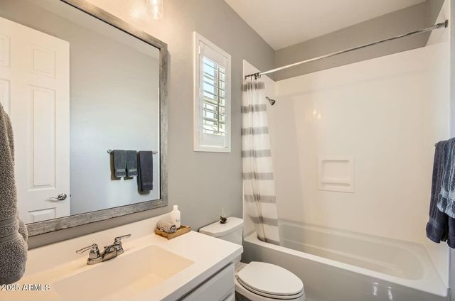 16064 W SOFT WIND Drive, Surprise, AZ 85387