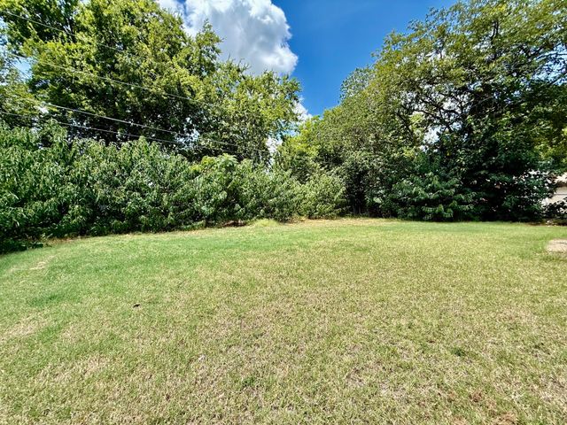6804 Margaret Drive, Forest Hill, TX 76140