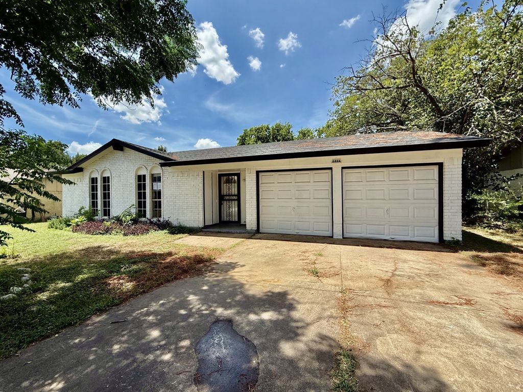 6804 Margaret Drive, Forest Hill, TX 76140