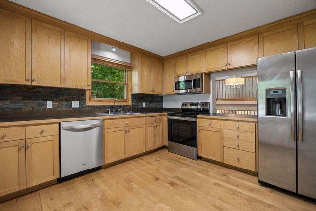 13499 Caramel Trail, Eden Prairie, MN 55346