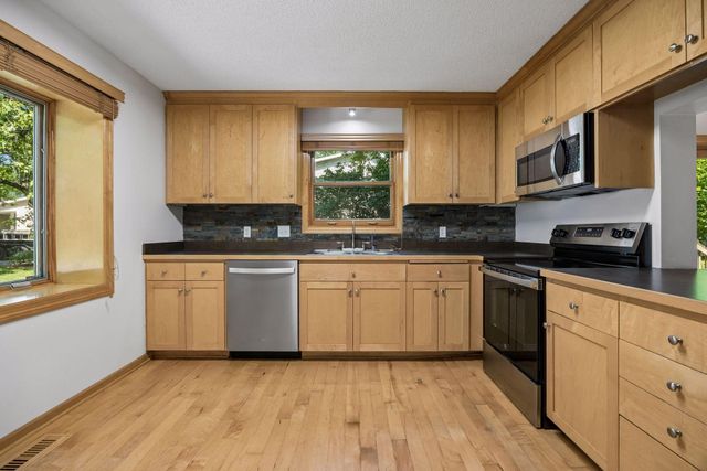 13499 Caramel Trail, Eden Prairie, MN 55346