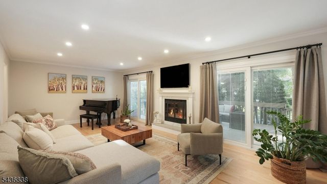 97 Sunrise Dr, Long Hill Twp., NJ 07933