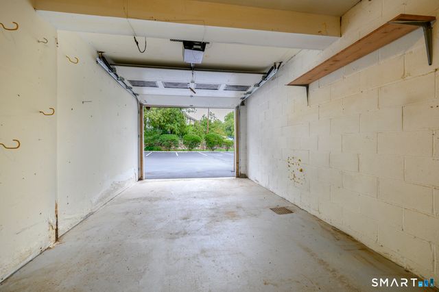 40 Cerretta Street 13D, Stamford, CT 06907