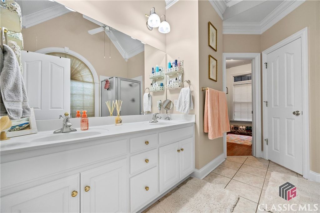 Image 25 of property listing at 1050 Summit Oaks Drive, Watkinsville, GA 30677