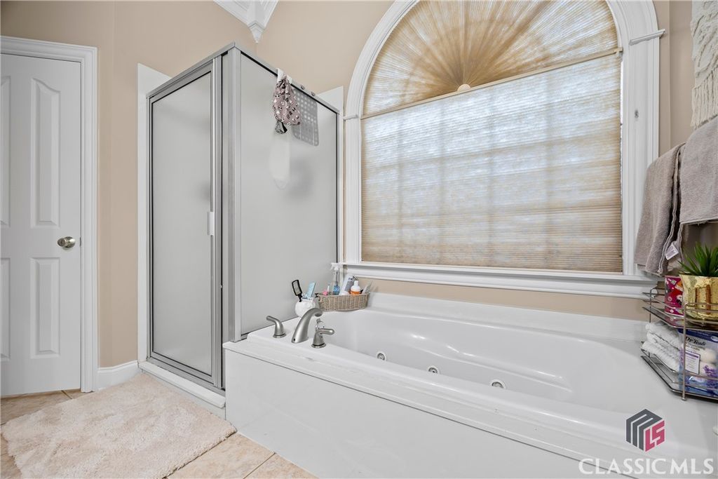 Image 26 of property listing at 1050 Summit Oaks Drive, Watkinsville, GA 30677