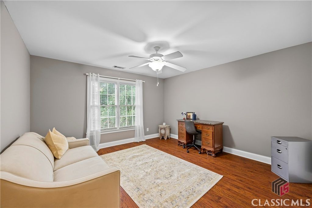 Image 29 of property listing at 1050 Summit Oaks Drive, Watkinsville, GA 30677