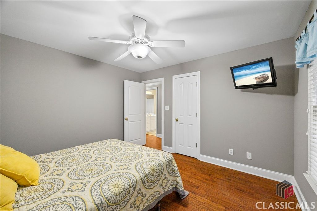 Image 34 of property listing at 1050 Summit Oaks Drive, Watkinsville, GA 30677