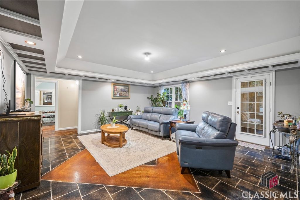 Image 37 of property listing at 1050 Summit Oaks Drive, Watkinsville, GA 30677