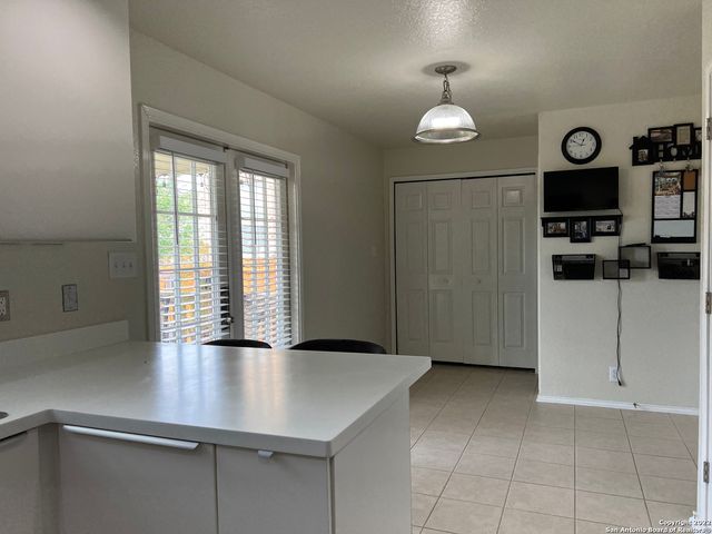 5307 DANNELLY FLD, San Antonio, TX 78227
