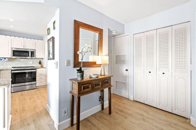 1605 S Us Highway 1 301v6, Jupiter, FL 33477