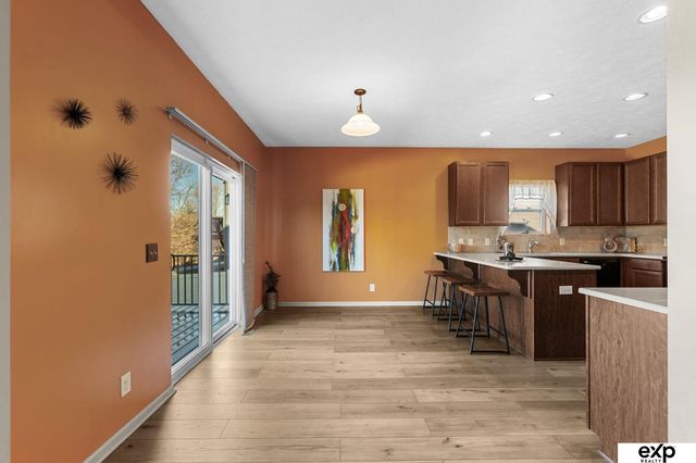 8714 S 102nd Street, La Vista, NE 68128