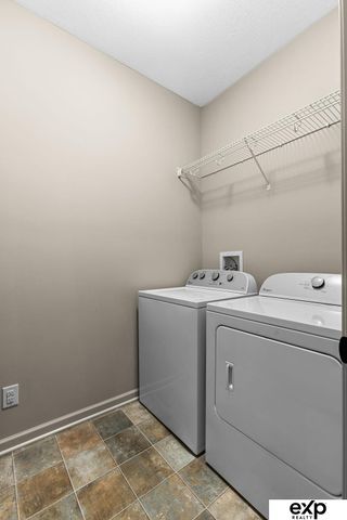 8714 S 102nd Street, La Vista, NE 68128