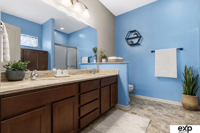 8714 S 102nd Street, La Vista, NE 68128