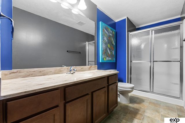 8714 S 102nd Street, La Vista, NE 68128