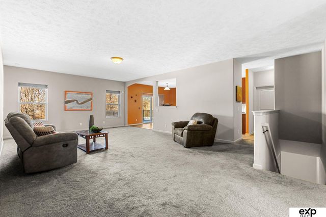 8714 S 102nd Street, La Vista, NE 68128