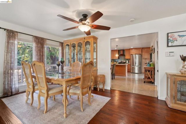 904 View Drive, Richmond, CA 94803