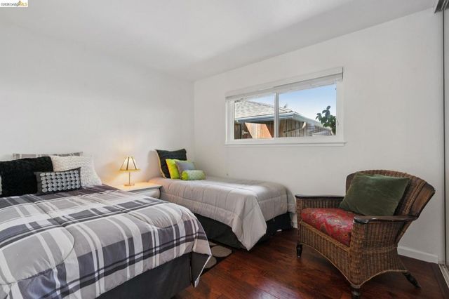 904 View Drive, Richmond, CA 94803