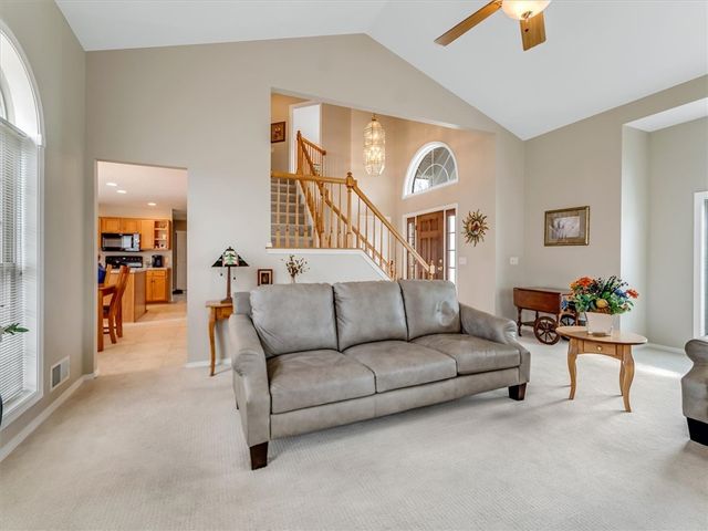 62 Sunny Mill Lane, Greece, NY 14626