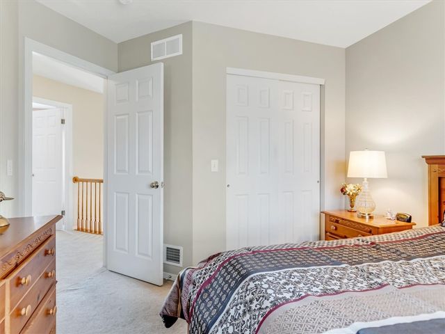 62 Sunny Mill Lane, Greece, NY 14626