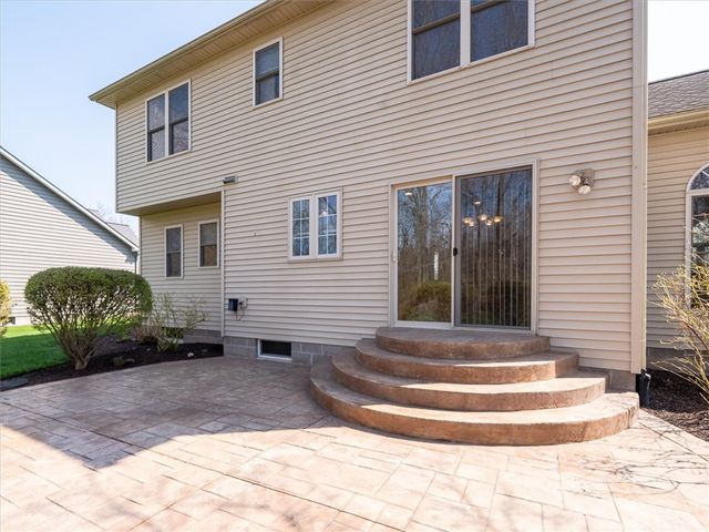 62 Sunny Mill Lane, Greece, NY 14626