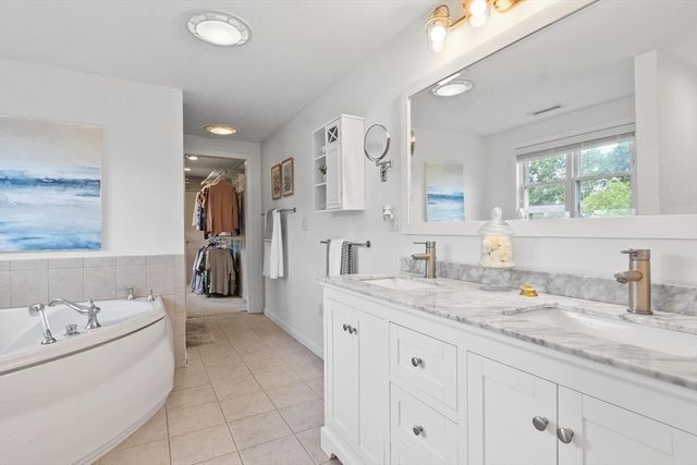 37 Newtown Rd, Acton, MA 01720