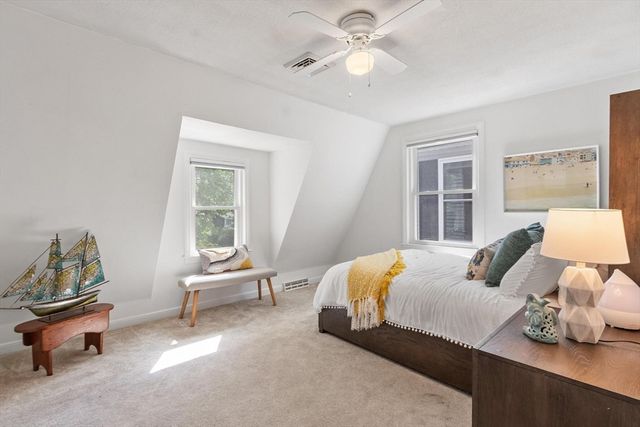 37 Newtown Rd, Acton, MA 01720