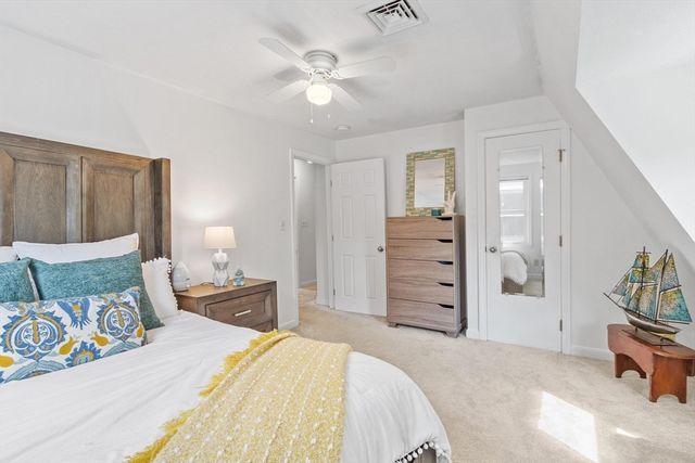 37 Newtown Rd, Acton, MA 01720
