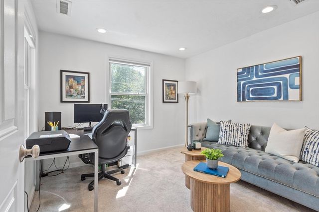 37 Newtown Rd, Acton, MA 01720