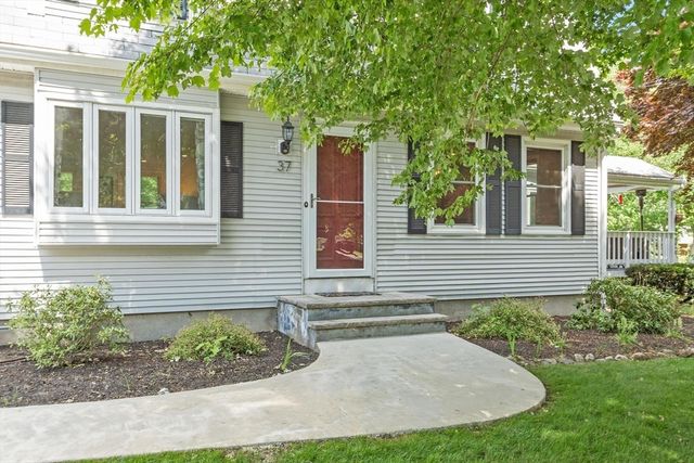 37 Newtown Rd, Acton, MA 01720
