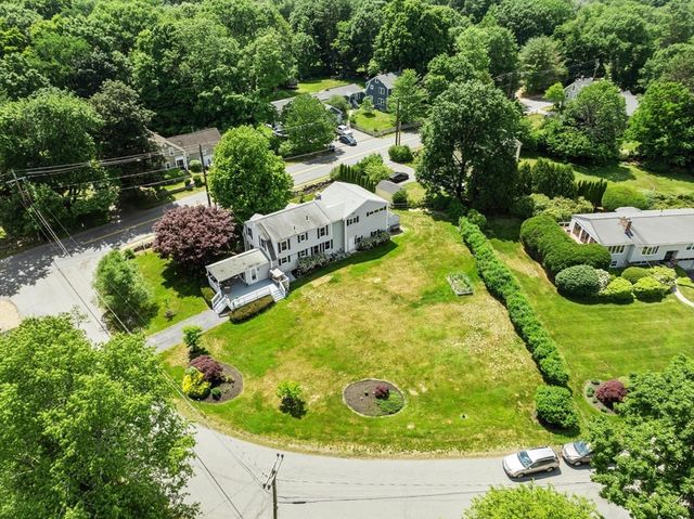 37 Newtown Rd, Acton, MA 01720