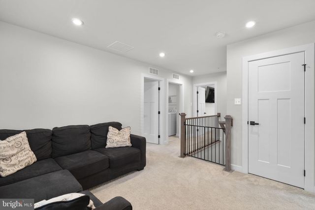 1713 AURORA WAY, Frederick, MD 21702