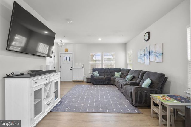 1713 AURORA WAY, Frederick, MD 21702