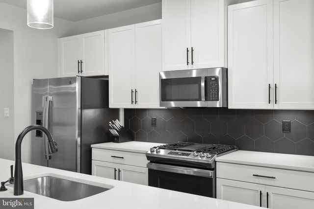 1713 AURORA WAY, Frederick, MD 21702