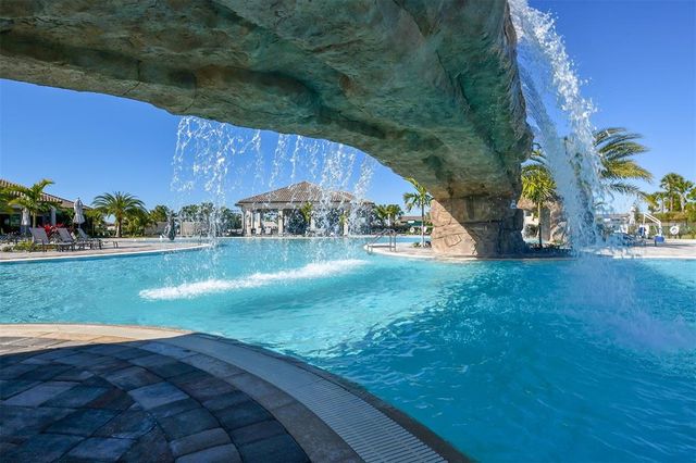 18114 GAWTHROP DRIVE 308, Lakewood Ranch, FL 34211