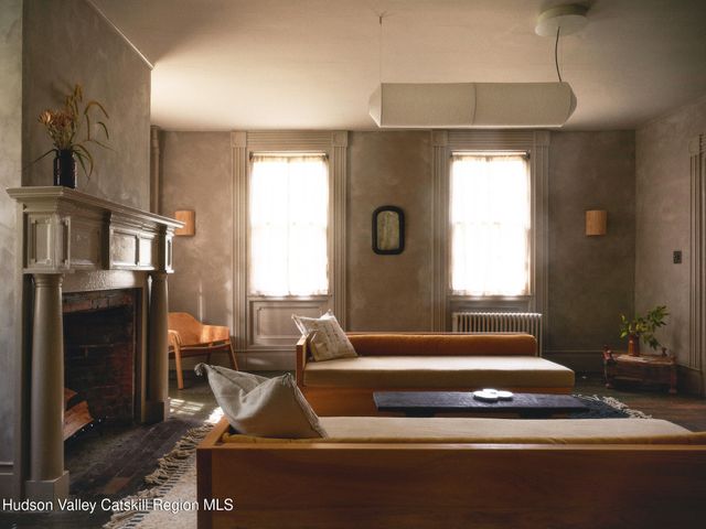 886 New York 9j, Stuyvesant, NY 12173