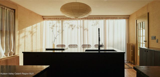 886 New York 9j, Stuyvesant, NY 12173