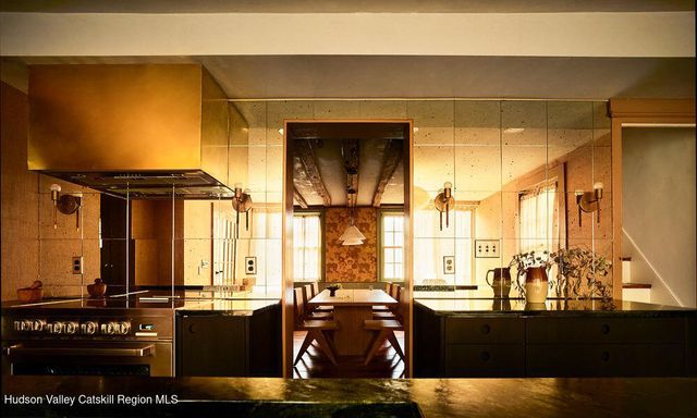 886 New York 9j, Stuyvesant, NY 12173