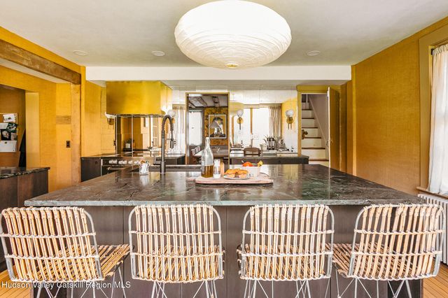 886 New York 9j, Stuyvesant, NY 12173