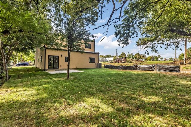 10930 W 65th Street, Shawnee, KS 66203