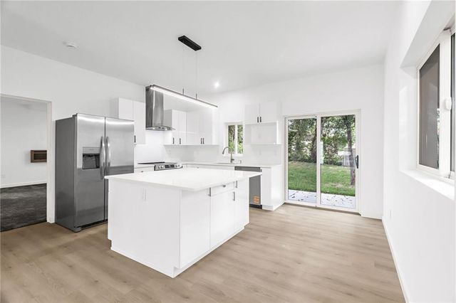 10930 W 65th Street, Shawnee, KS 66203