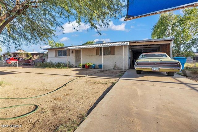 1837 E PLEASANT Lane, Phoenix, AZ 85042