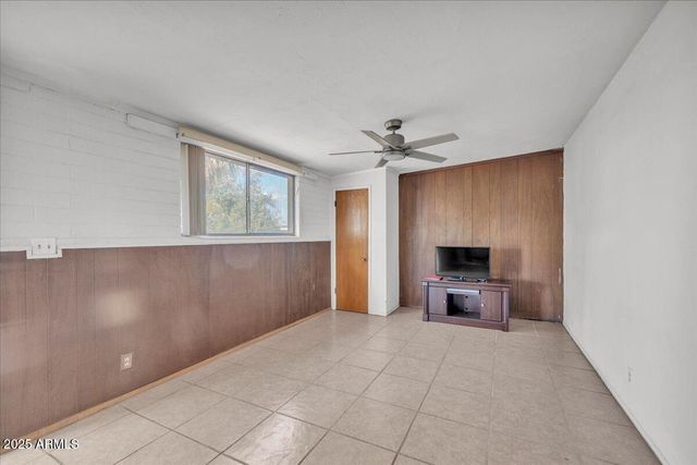 1837 E PLEASANT Lane, Phoenix, AZ 85042