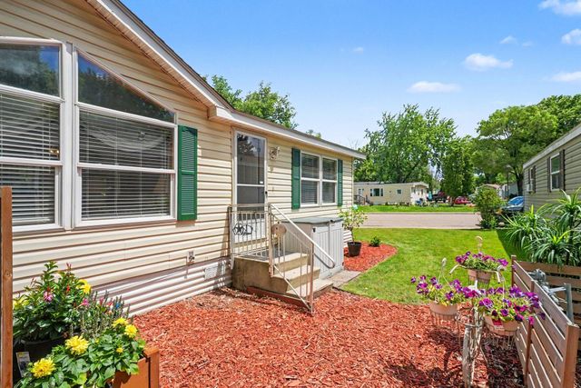 5021 Wellington Avenue, Mounds View, MN 55112