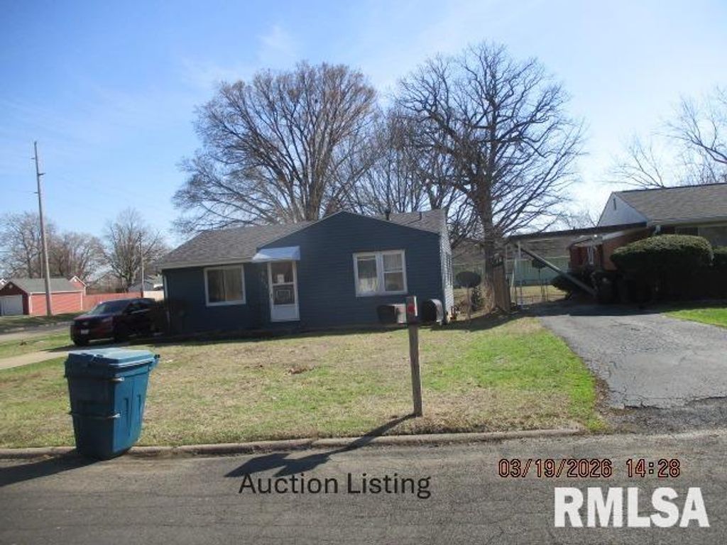 624 E WILSON Avenue, Peoria, IL 61603