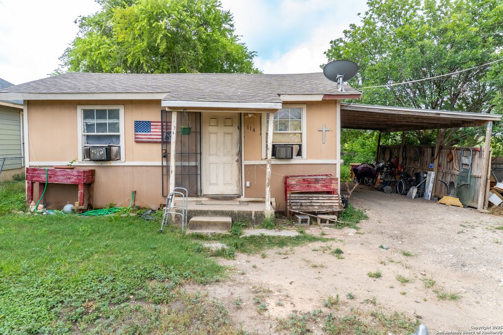 114 Tellez, San Antonio, TX 78228